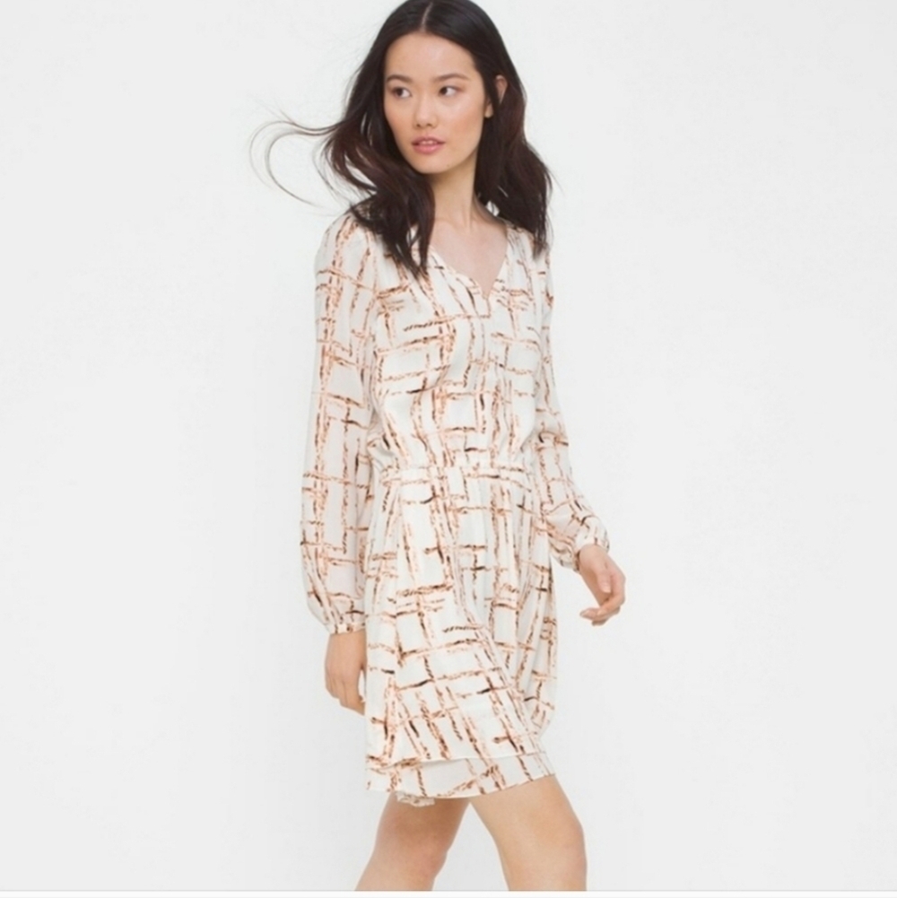WHBM Casual Ivory Printed Long Sleeves Flare Dress size 00